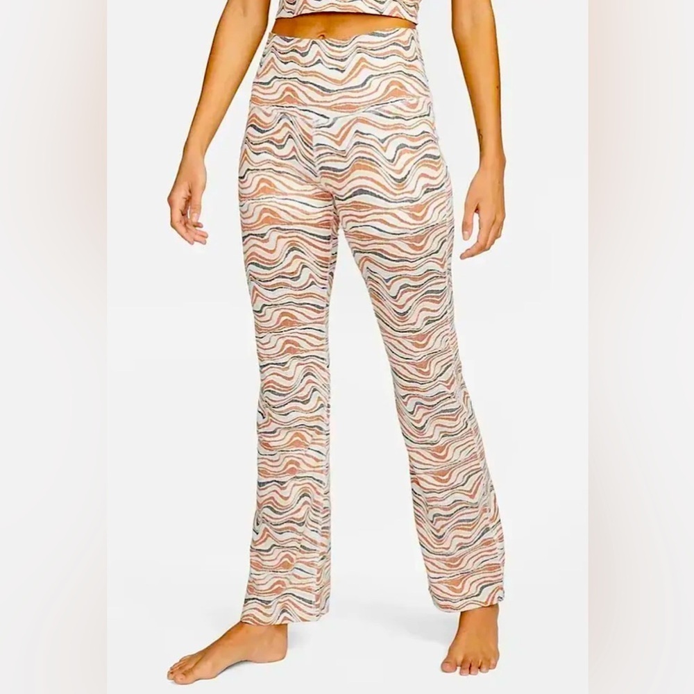 NIKE Yoga Luxe Fit & Flare Full Length Tight Fit Pants Size 1X NWT WAVES STRIPES